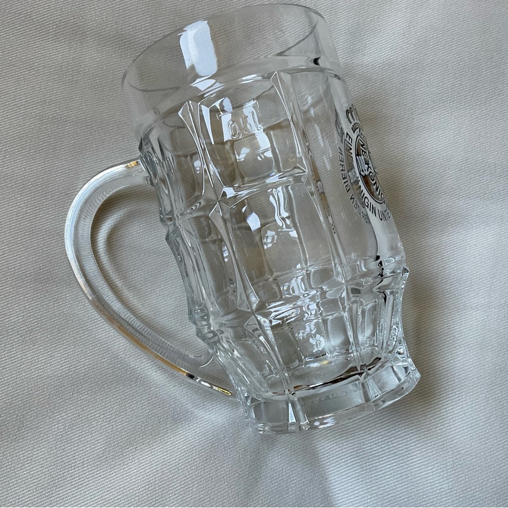 Warsteiner Beer Mug Premium Verum 0.5L Rare Barrel Look Glass Mug - Picture 2 of 5